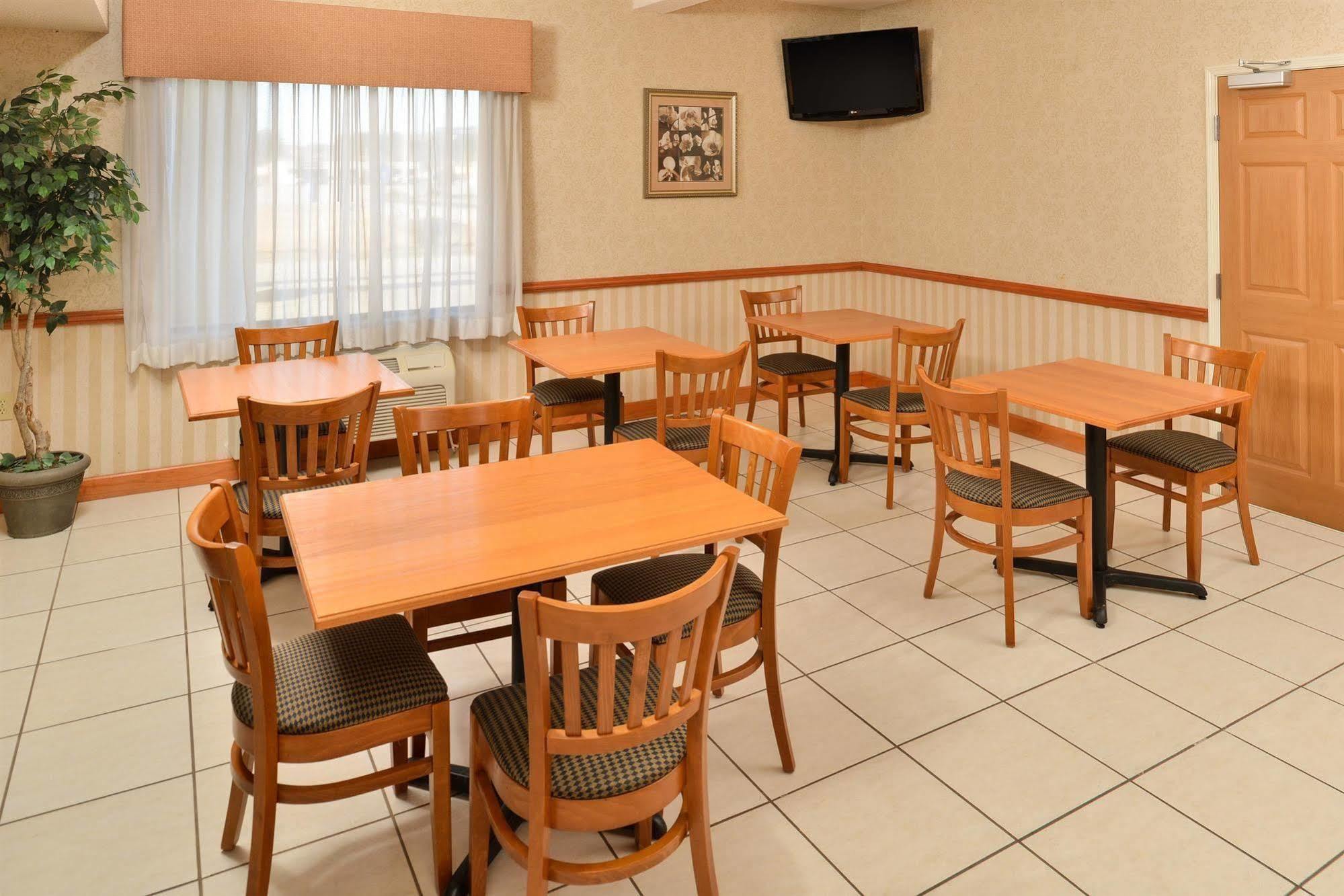 Red Roof Inn & Suites Carrollton, Ga - West Georgia エクステリア 写真